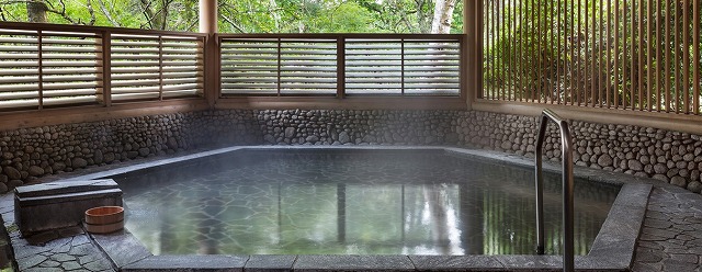 富士マリオットホテル山中湖　１Ｆ露天風呂